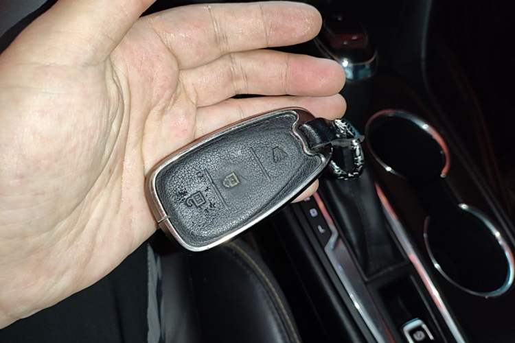 Used Chevrolet Equinox 2019 535T Automatic Chijie Edition China V Standard Vehicle Key