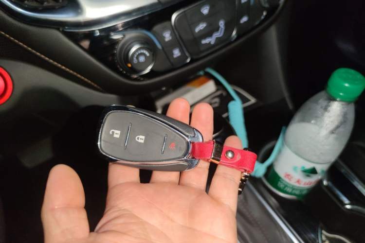 Used Chevrolet Equinox 2019 535T Automatic Chijie Edition China VI Vehicle Key