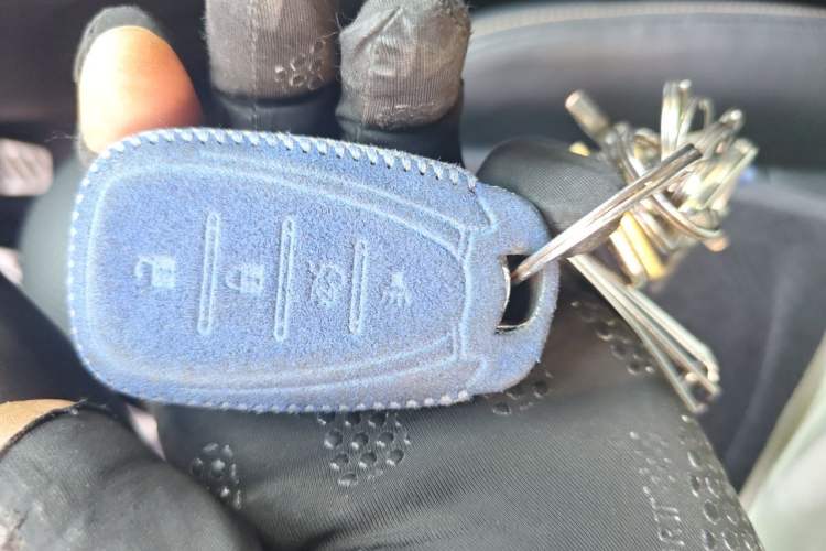 Used Chevrolet Equinox 2019 535T Automatic YuJie Edition China VI Vehicle Key