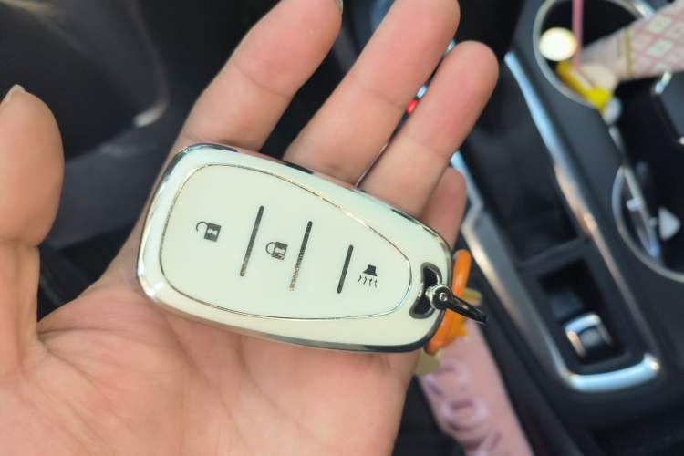 Used Chevrolet Equinox 2019 535T Automatic Chijie Edition China VI Vehicle Key