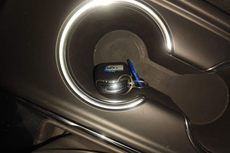Used Chevrolet Equinox 2019 535T Automatic YuJie Edition China VI Vehicle Key