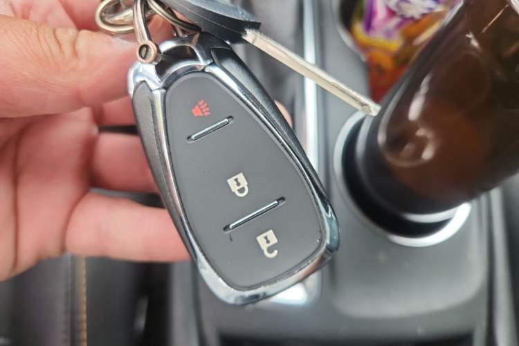 Used Chevrolet Equinox 2019 535T Automatic Chijie Edition China V Standard Vehicle Key