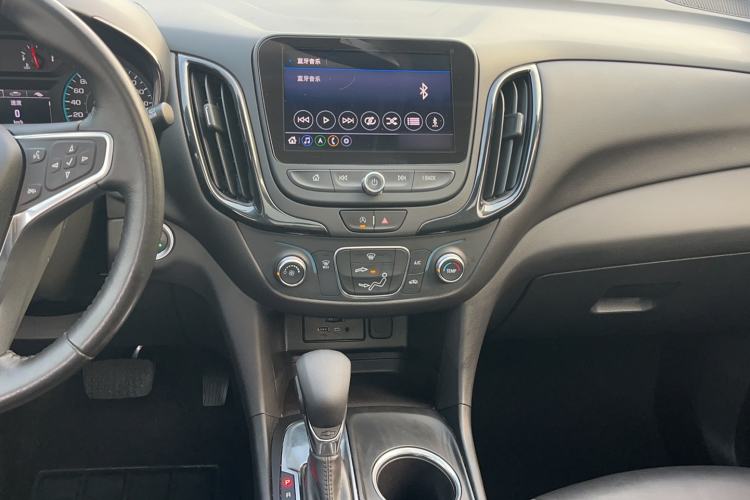 Used Chevrolet Equinox 2021 535T Chijie Edition Audio And AC Panel