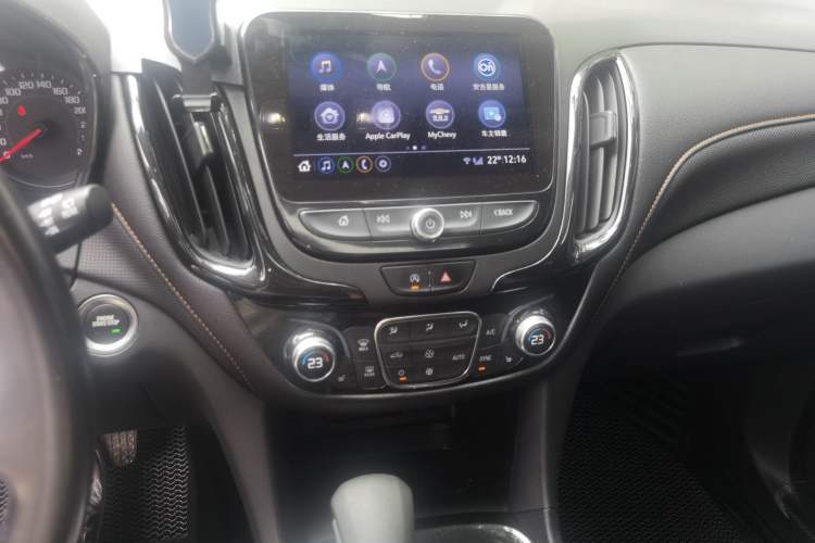 Used Chevrolet Equinox 2021 535T Yujie Edition Audio And AC Panel