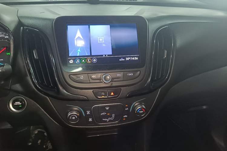 Used Chevrolet Equinox 2021 535T Chijie Edition Audio And AC Panel