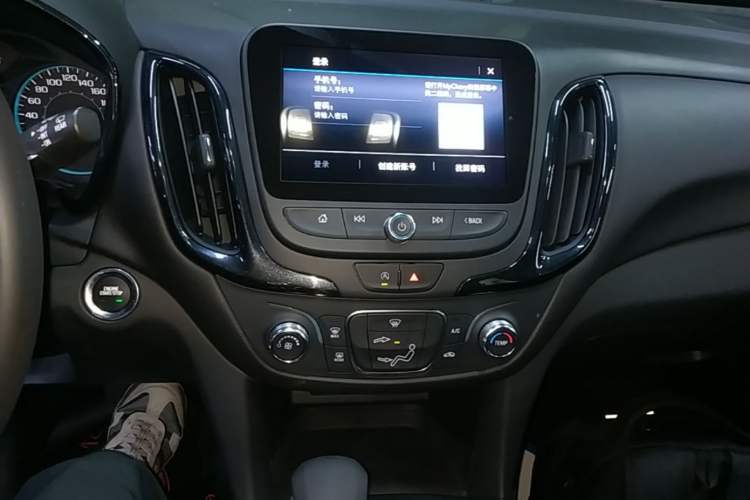 Used Chevrolet Equinox 2021 535T Chijie Edition Audio And AC Panel