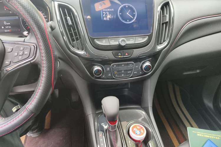Used Chevrolet Equinox 2021 550T RS Smart Boundary-Pushing Edition Audio And AC Panel