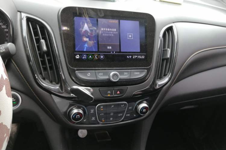 Used Chevrolet Equinox 2021 535T Yujie Edition Audio And AC Panel