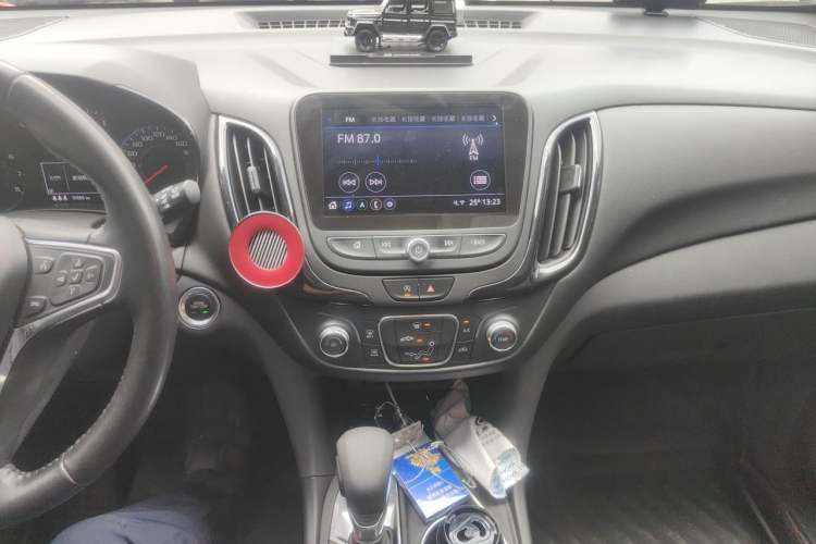 Used Chevrolet Equinox 2021 535T Chijie Edition Audio And AC Panel