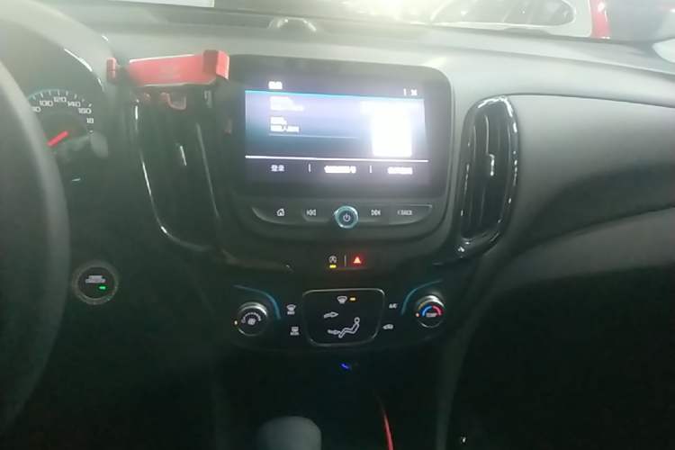 Used Chevrolet Equinox 2021 535T Chijie Edition Audio And AC Panel