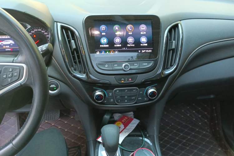 Used Chevrolet Equinox 2021 535T Yujie Edition Audio And AC Panel