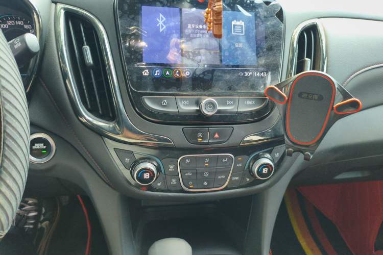 Used Chevrolet Equinox 2021 550T RS Four-Wheel Drive Intelligent Guardian Edition Audio And AC Panel