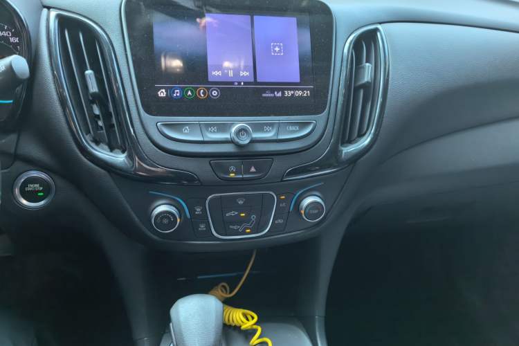 Used Chevrolet Equinox 2021 535T Chijie Edition Audio And AC Panel