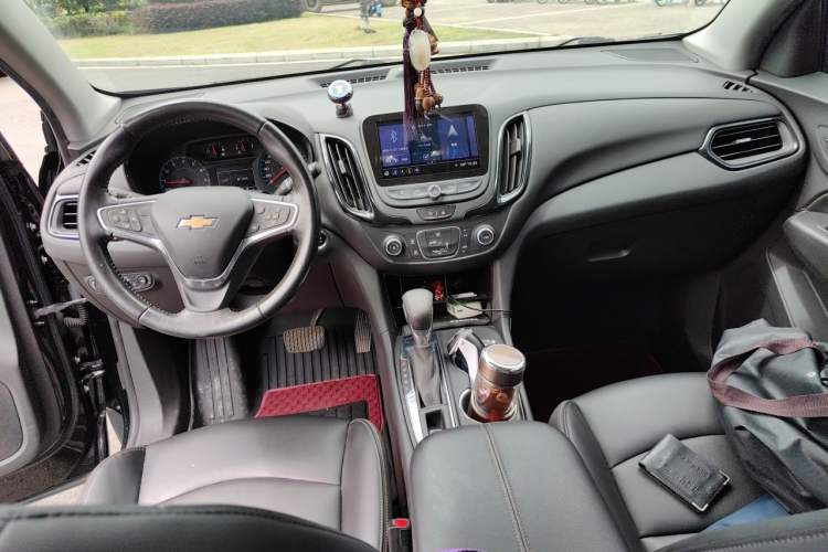Used Chevrolet Equinox 2021 535T Chijie Edition Center Console