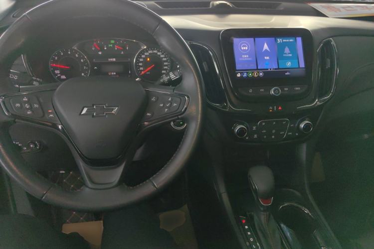 Used Chevrolet Equinox 2021 550T RS Smart Boundary-Pushing Edition Center Console