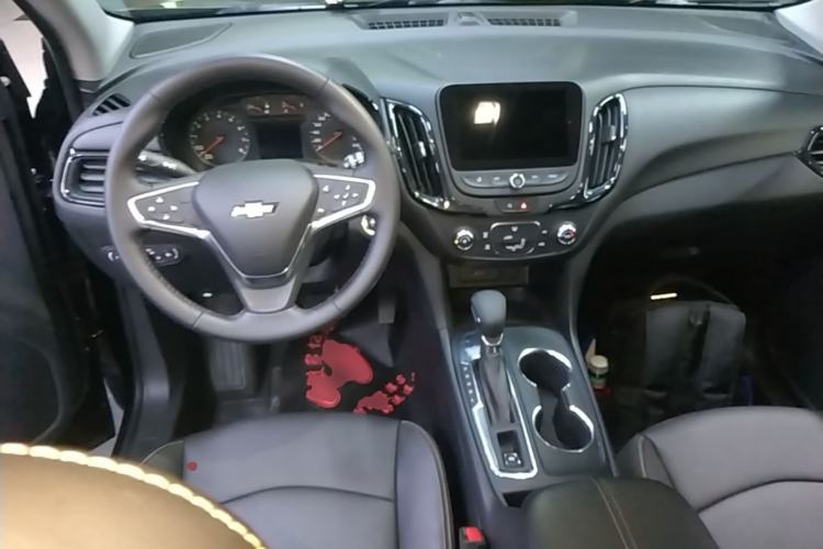 Used Chevrolet Equinox 2021 535T Chijie Edition Center Console