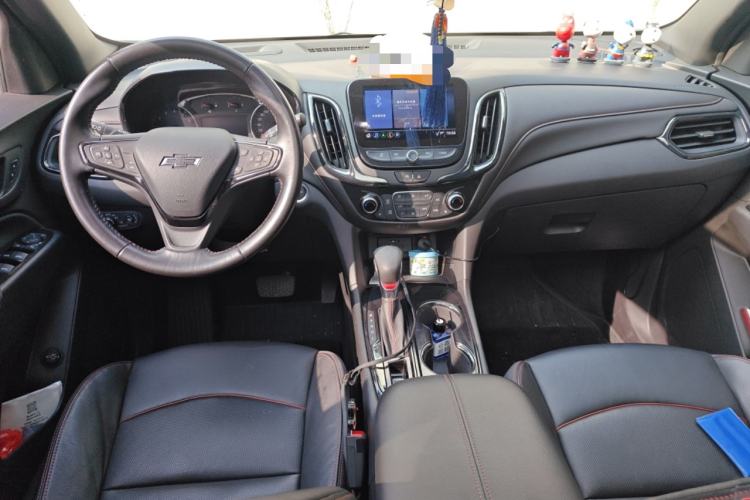 Used Chevrolet Equinox 2021 550T RS Smart Boundary-Pushing Edition Center Console