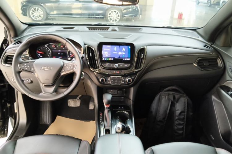 Used Chevrolet Equinox 2021 550T RS Four-Wheel Drive Intelligent Guardian Edition Center Console