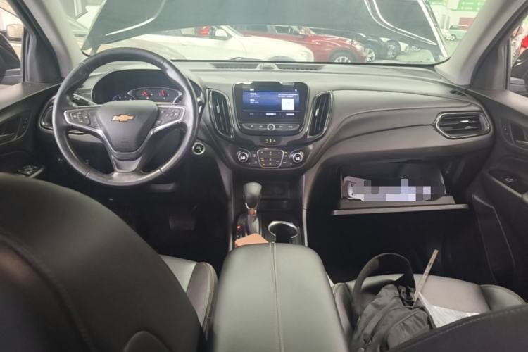 Used Chevrolet Equinox 2021 535T Yujie Edition Center Console