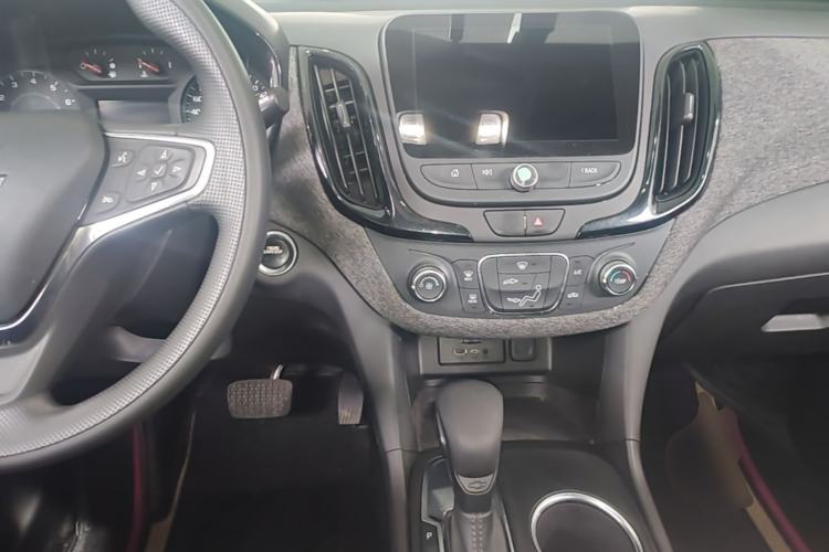 Used Chevrolet Equinox 2021 535T Lingjie Edition Center Console