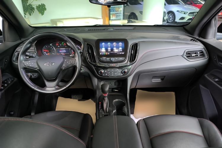Used Chevrolet Equinox 2021 550T RS Smart Boundary-Pushing Edition Center Console