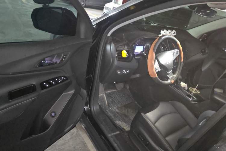 Used Chevrolet Equinox 2021 535T Yujie Edition Driver Seat
