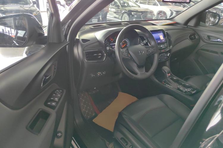 Used Chevrolet Equinox 2021 550T RS Smart Boundary-Pushing Edition Driver Seat