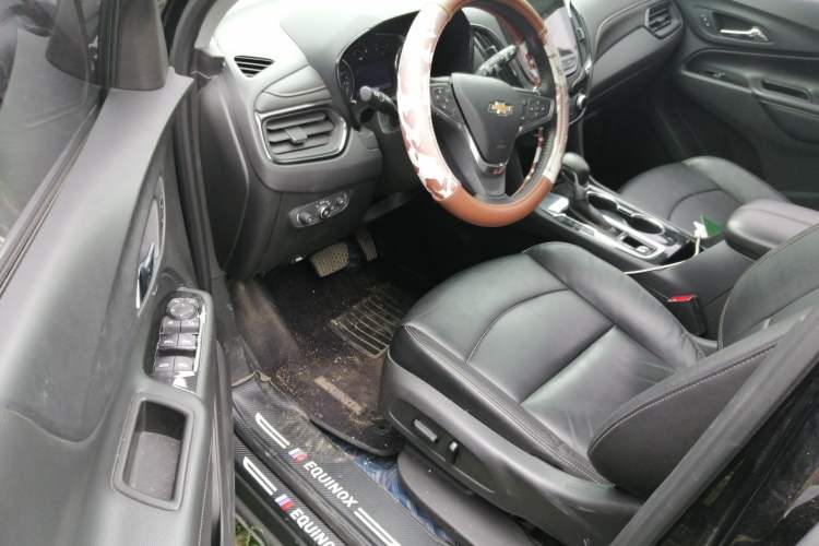 Used Chevrolet Equinox 2021 535T Yujie Edition Driver Seat