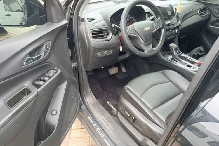 Used Chevrolet Equinox 2021 535T Yujie Edition Driver Seat