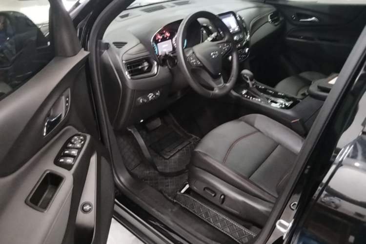 Used Chevrolet Equinox 2021 550T RS Smart Boundary-Pushing Edition Driver Seat
