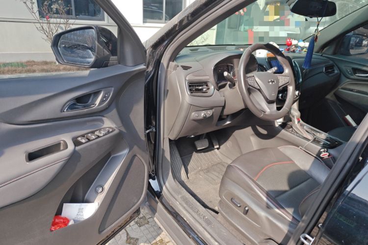 Used Chevrolet Equinox 2021 550T RS Smart Boundary-Pushing Edition Driver Seat