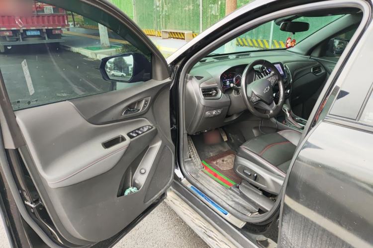 Used Chevrolet Equinox 2021 550T RS Smart Boundary-Pushing Edition Driver Seat