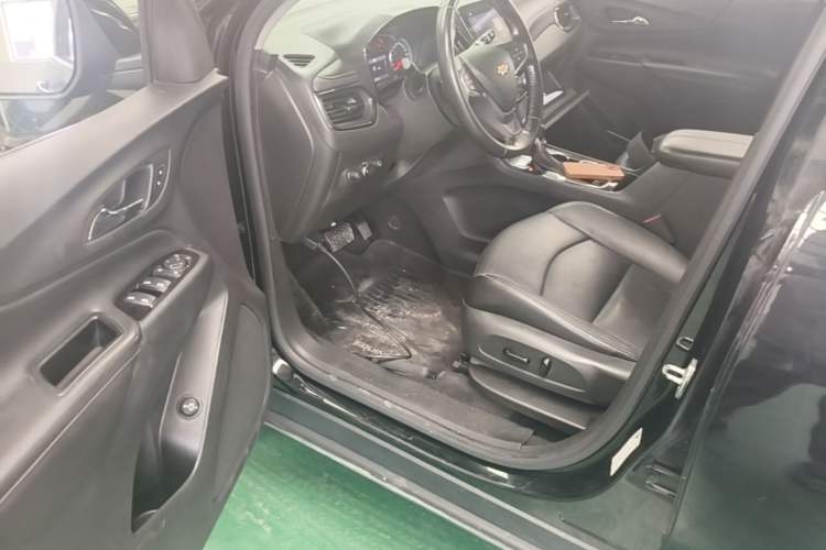 Used Chevrolet Equinox 2021 535T Yujie Edition Driver Seat