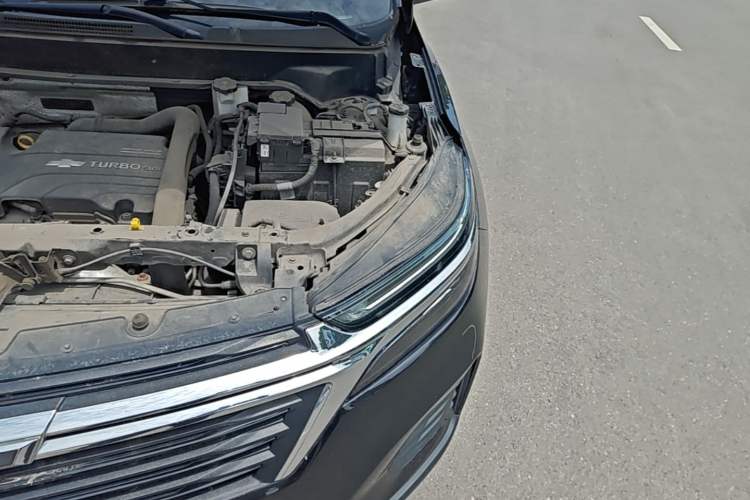 Used Chevrolet Equinox 2021 535T Yujie Edition Engine Bay Left