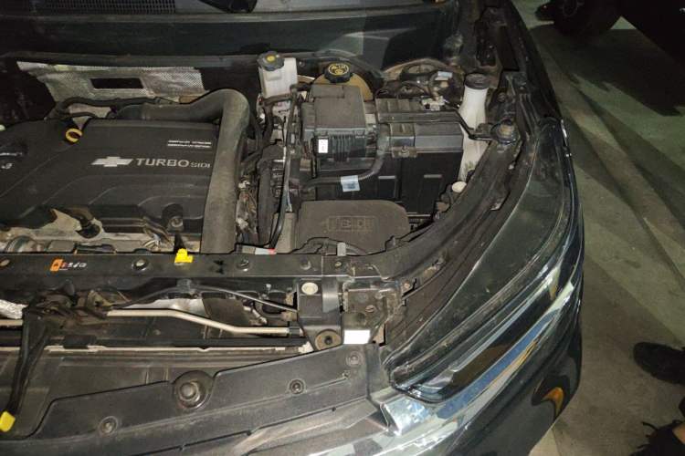 Used Chevrolet Equinox 2021 535T Chijie Edition Engine Bay Left