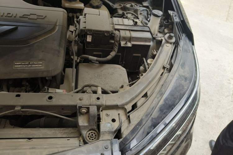 Used Chevrolet Equinox 2021 550T RS Smart Boundary-Pushing Edition Engine Bay Left