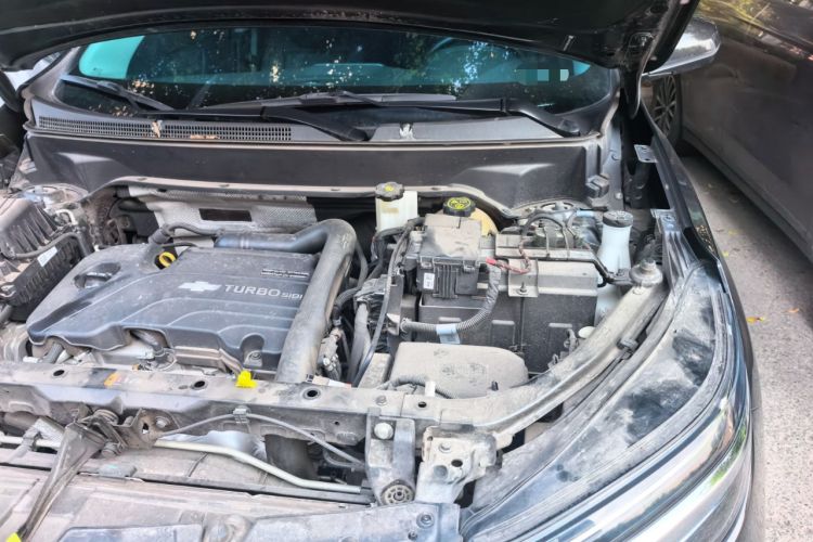 Used Chevrolet Equinox 2021 535T Chijie Edition Engine Bay Left