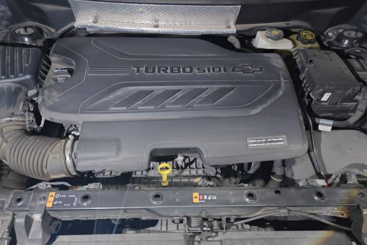 Used Chevrolet Equinox 2021 550T RS Smart Boundary-Pushing Edition Engine Bay