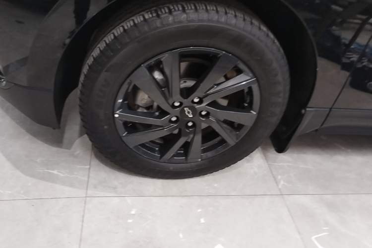 Used Chevrolet Equinox 2021 550T RS Smart Boundary-Pushing Edition Exterior 4