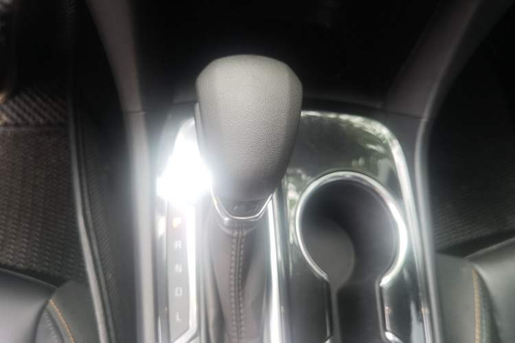 Used Chevrolet Equinox 2021 535T Yujie Edition Gear Lever