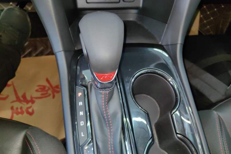 Used Chevrolet Equinox 2021 550T RS Smart Boundary-Pushing Edition Gear Lever