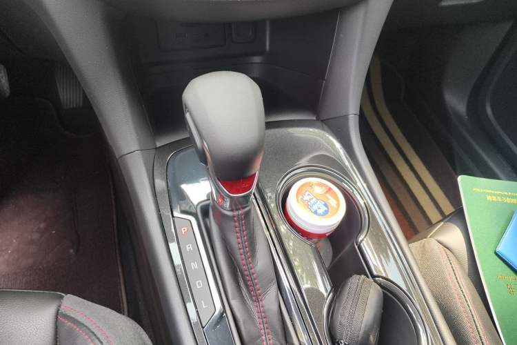Used Chevrolet Equinox 2021 550T RS Smart Boundary-Pushing Edition Gear Lever