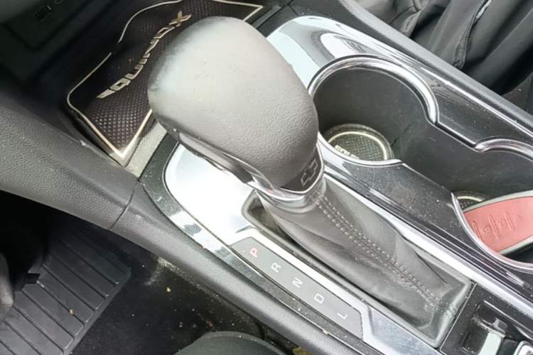 Used Chevrolet Equinox 2021 535T Yujie Edition Gear Lever