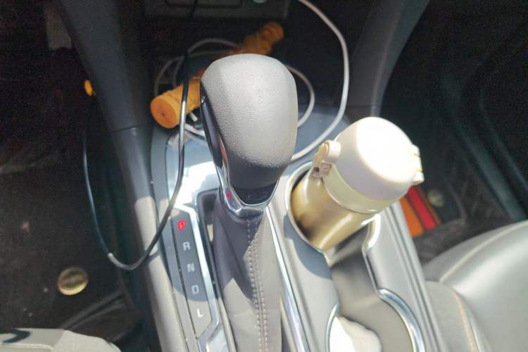 Used Chevrolet Equinox 2021 535T Chijie Edition Gear Lever
