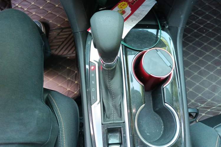 Used Chevrolet Equinox 2021 535T Yujie Edition Gear Lever