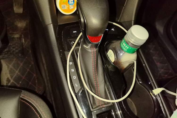 Used Chevrolet Equinox 2021 550T RS Four-Wheel Drive Intelligent Guardian Edition Gear Lever