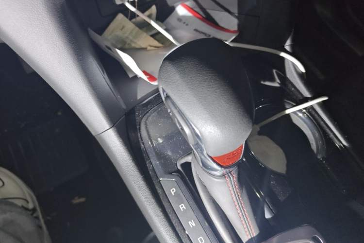 Used Chevrolet Equinox 2021 550T RS Smart Boundary-Pushing Edition Gear Lever