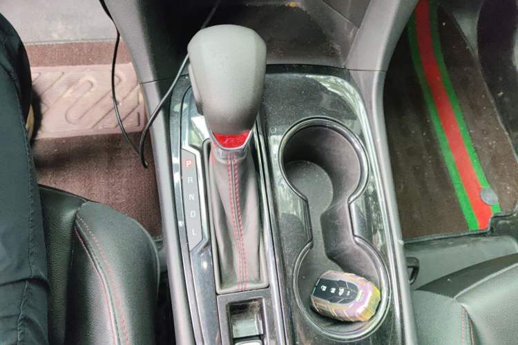 Used Chevrolet Equinox 2021 550T RS Smart Boundary-Pushing Edition Gear Lever