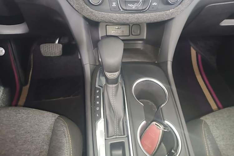 Used Chevrolet Equinox 2021 535T Lingjie Edition Gear Lever