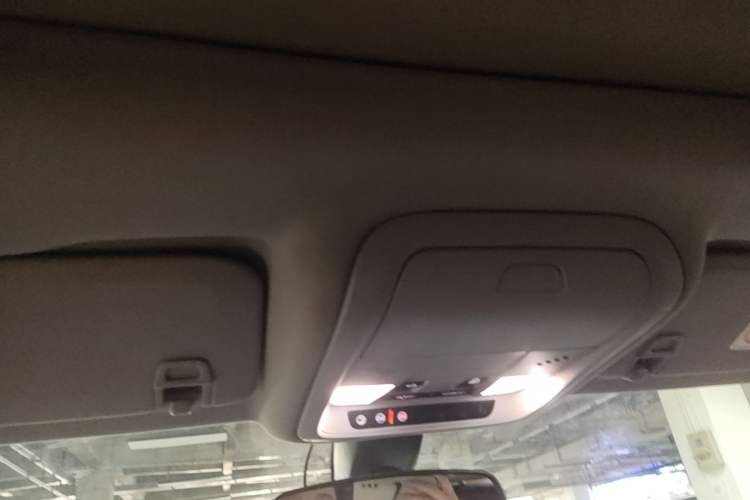 Used Chevrolet Equinox 2021 535T Yujie Edition Headliner